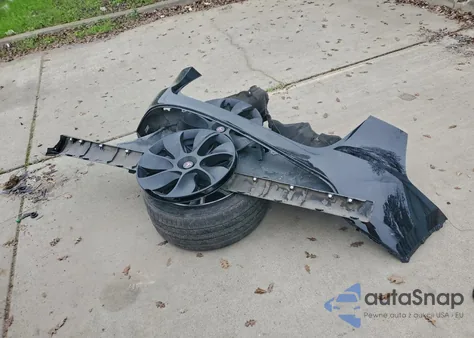 2023 Tesla Model Y из США, поврежденный, VIN 7SAYGAEE5PF621564